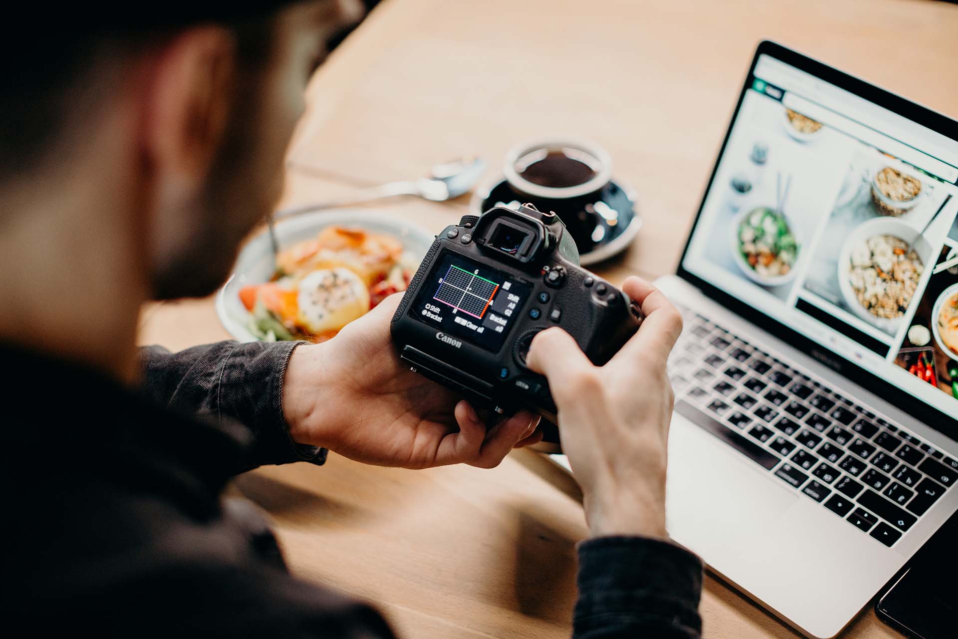 advantages of digital photography