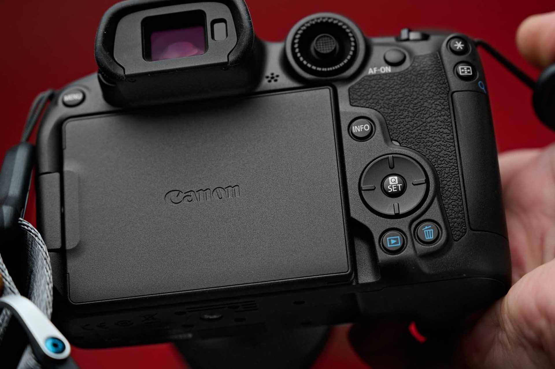 the eos r7